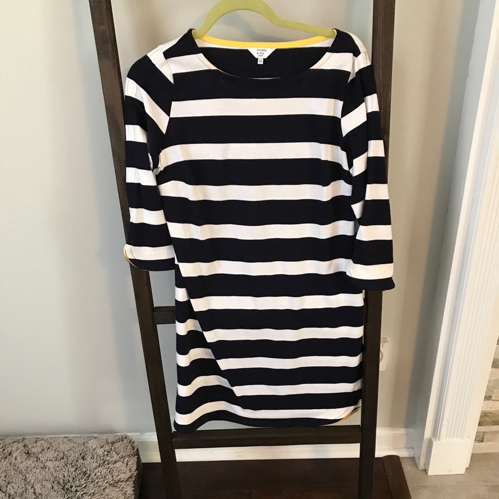 Petite Medium Navy & White stripe dress!